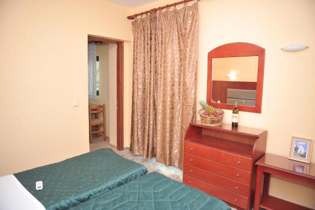 Kerkyra Beach Hotel & Apartments Benitses  Luaran gambar