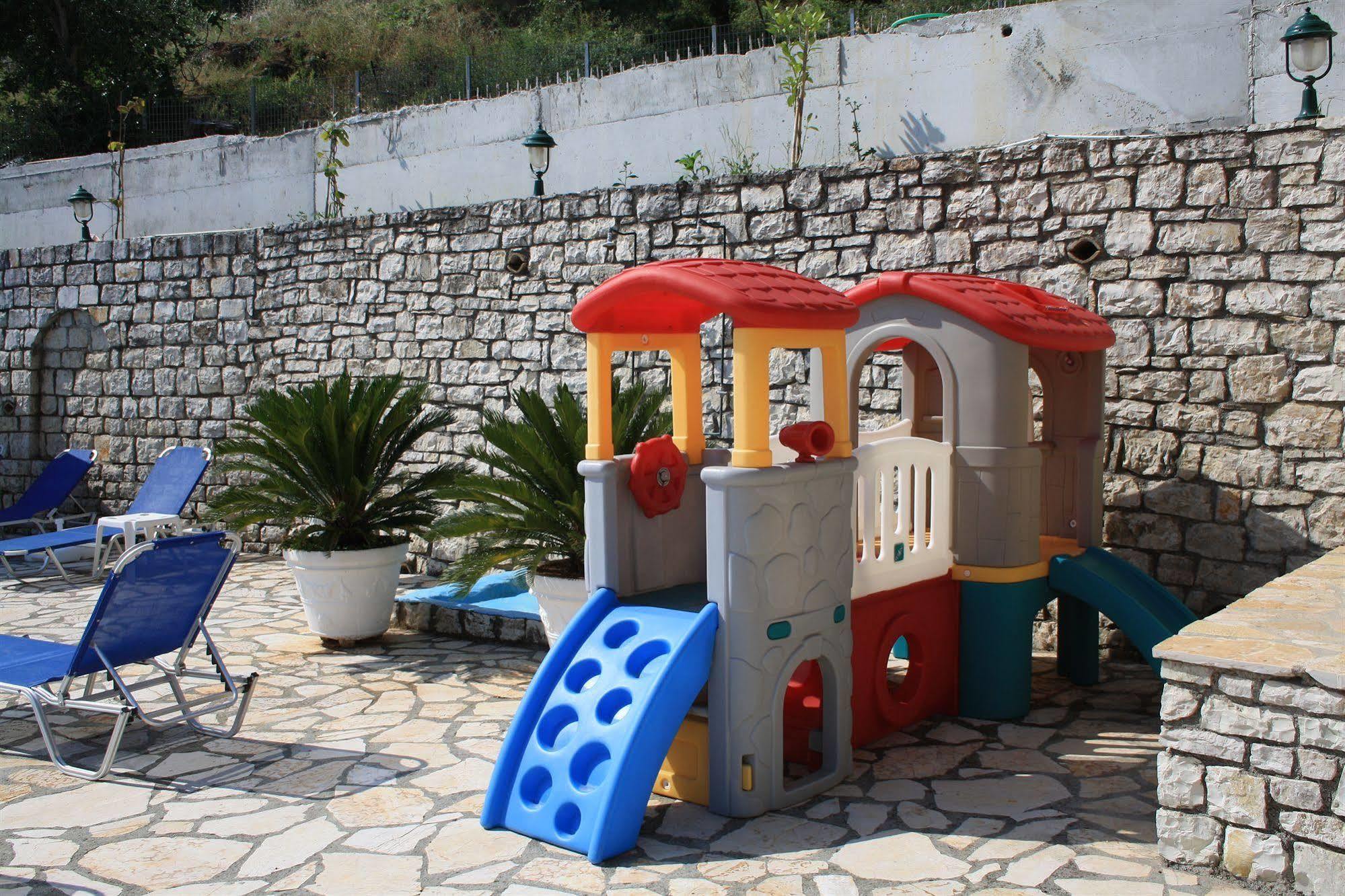 Kerkyra Beach Hotel & Apartments Benitses  Luaran gambar
